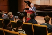 004 Norman Horowitz informing the contestants about the competition