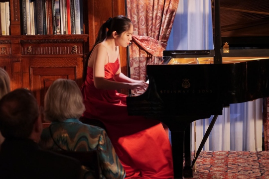 Anna-Han-2010-Prize-Winner-NYIPC